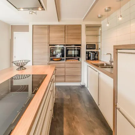 別荘 Luxurious House With Sauna In A Farm In *