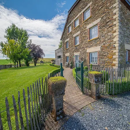 Luxurious House With Sauna In * Бастонь