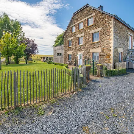 Luxurious House With Sauna In Ferienhaus Bastogne