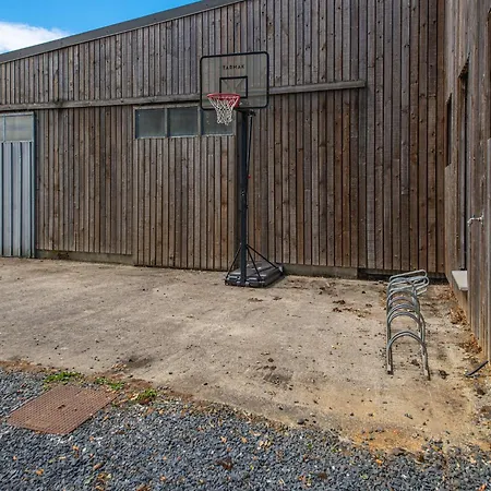 Nyaraló Luxurious House With Sauna In *