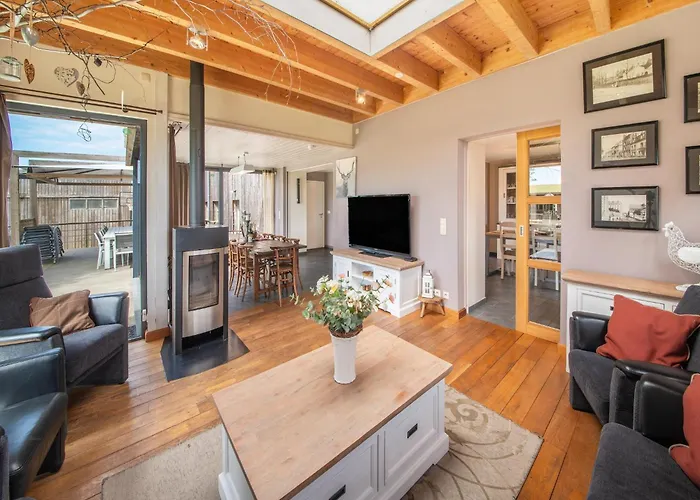 Luxurious House With Sauna In Nyaraló *