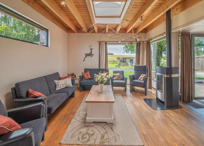 Nyaraló Luxurious House With Sauna In Bastogne