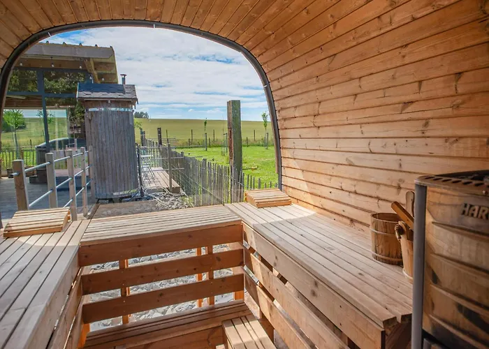 Nyaraló Luxurious House With Sauna In *