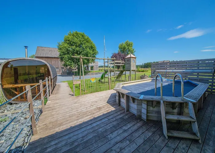 Luxurious House With Sauna In *